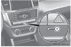 ■ To arm: lock the vehicle with the SmartKey